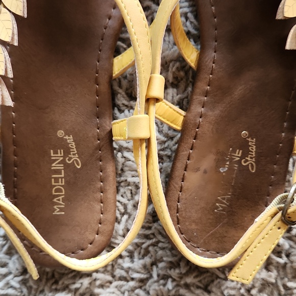 Womans Madeline yellow floral  sandal size 8 - Picture 4 of 10